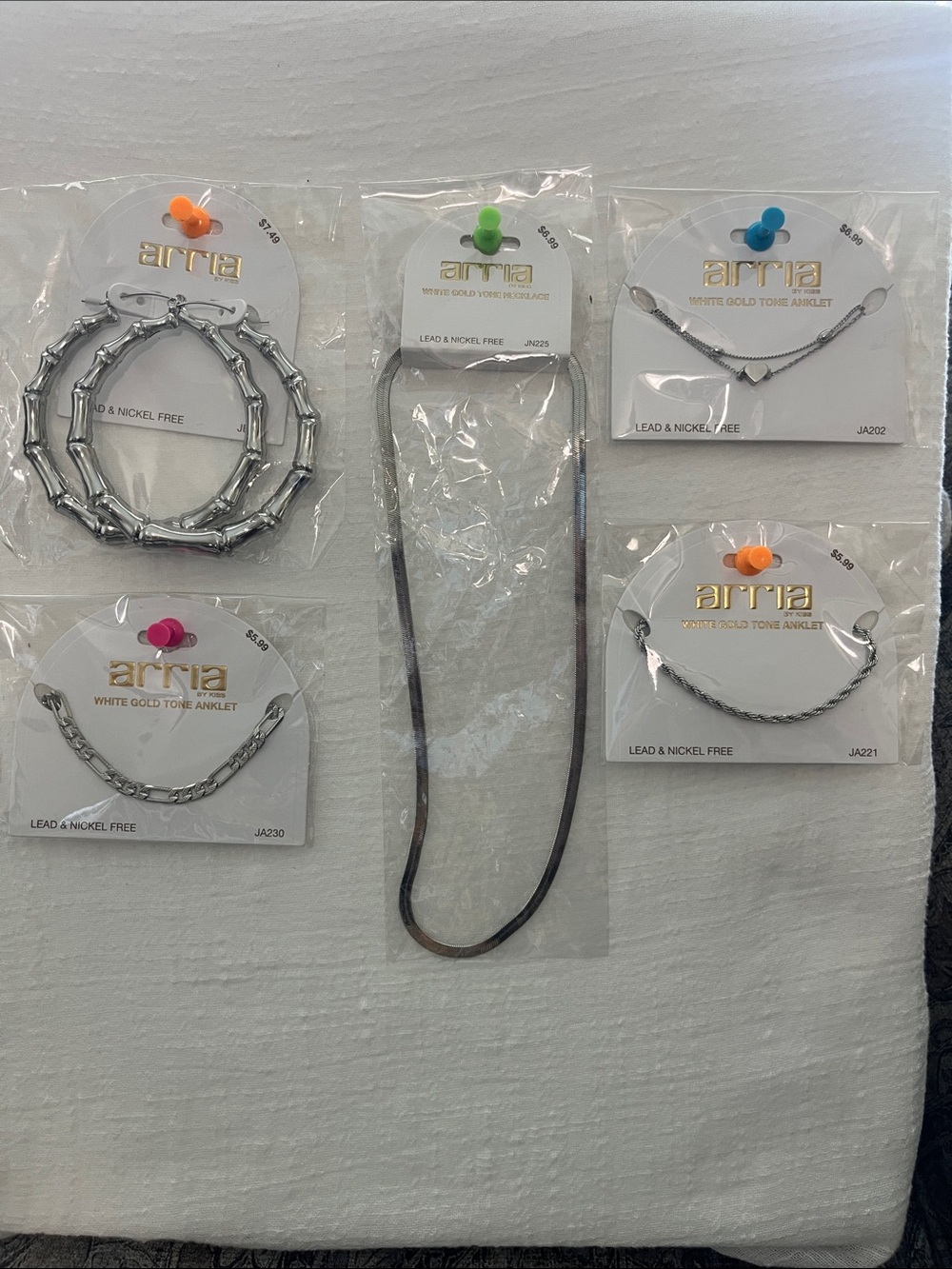 Arria Silver-Tone Women’s Jewelry Set — Earrings, Anklets & Necklace in Silver